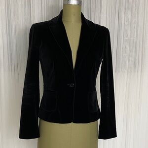 Vtg 90’s Elegant Black Velvet Women's Blazer by BCBG MaxAzria Size 4